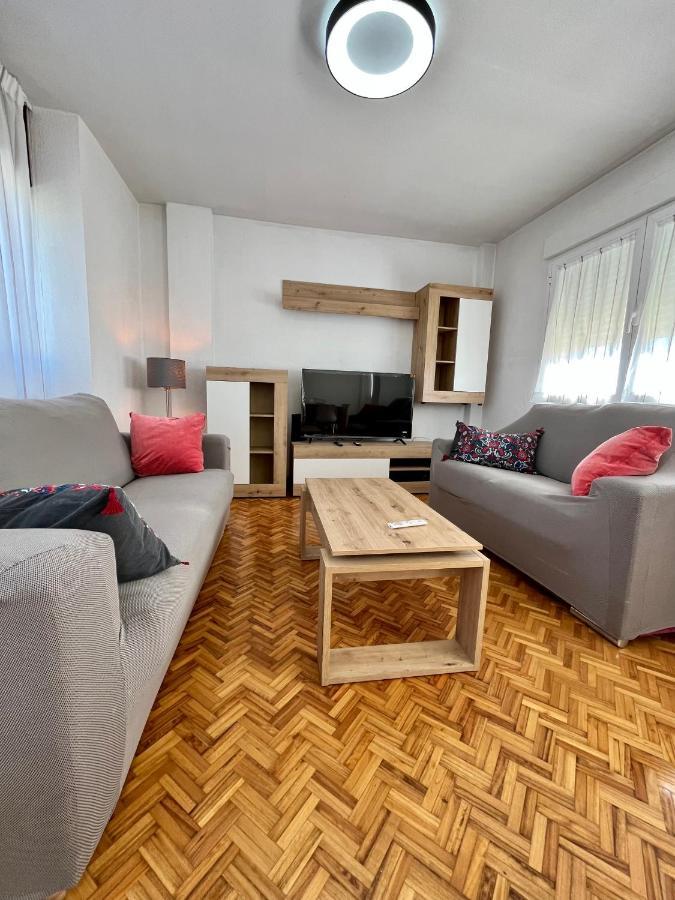 Atuaire Luminoso Duplex En Reyes Catolicos Parking Incluido Apartment *